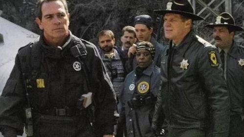 特警90 II 之亡命天涯,亡命天涯：生死较量，勇闯绝境